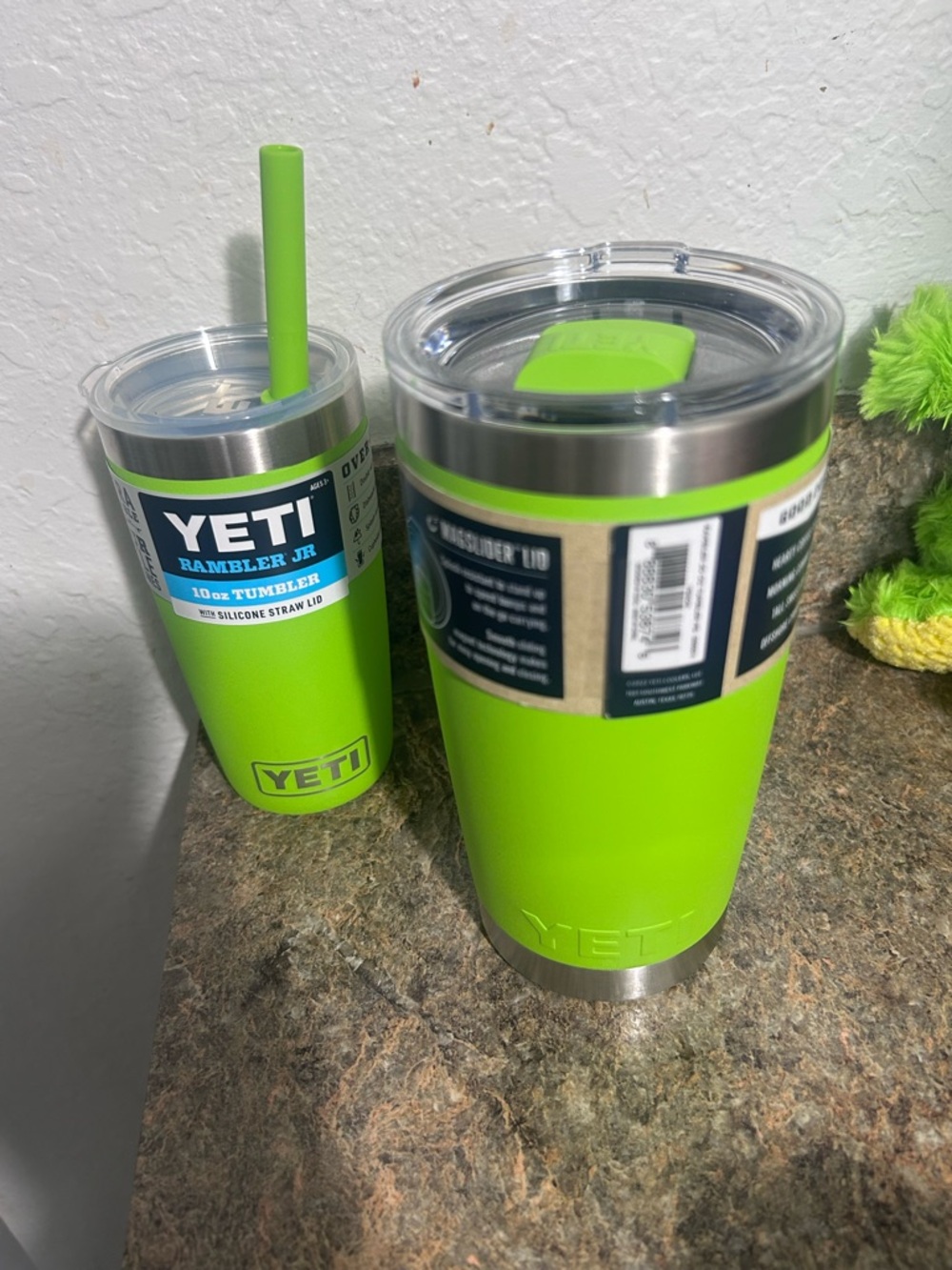 20oz YETI Rambler w/ matching mega slide lid - Lime Green